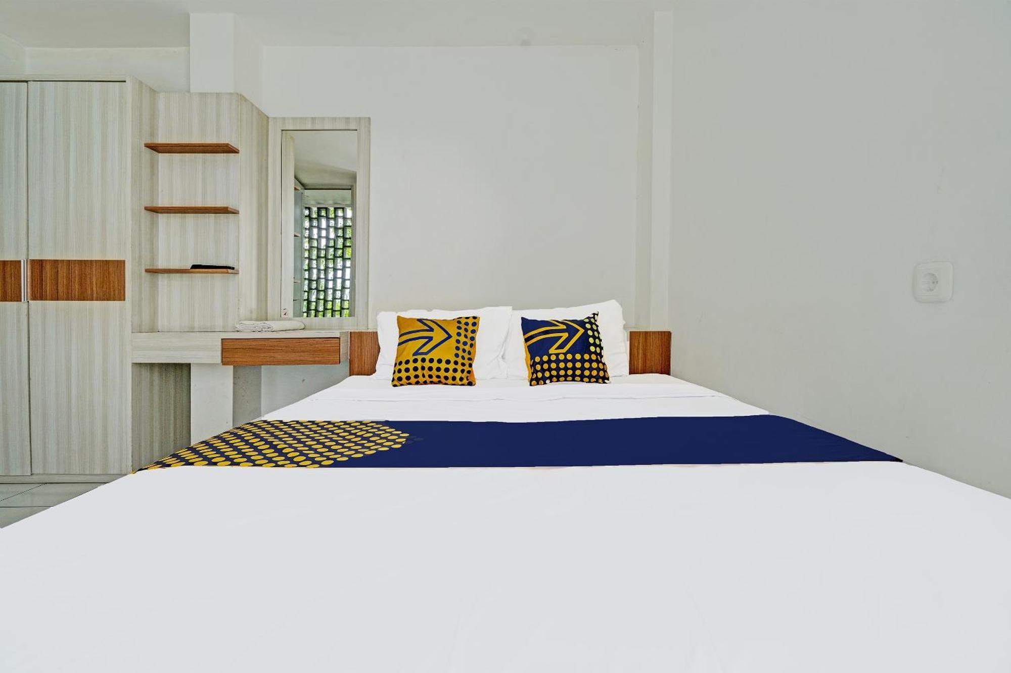 Super Oyo 2190 Alamanda 7 Syariah Бандунг Экстерьер фото